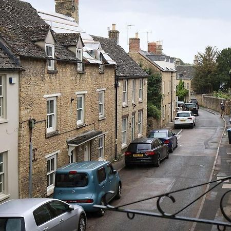 Spacious 1-Bed Apartment With Super King Or Twin In Central Charlbury, Cotswolds Eksteriør billede