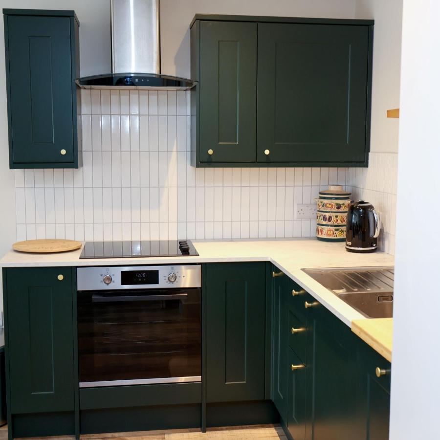 Spacious 1-Bed Apartment With Super King Or Twin In Central Charlbury, Cotswolds Eksteriør billede